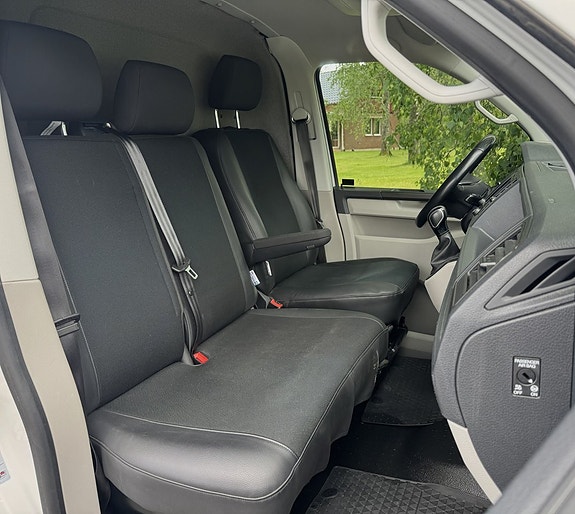 Volkswagen Transporter 12 of 22