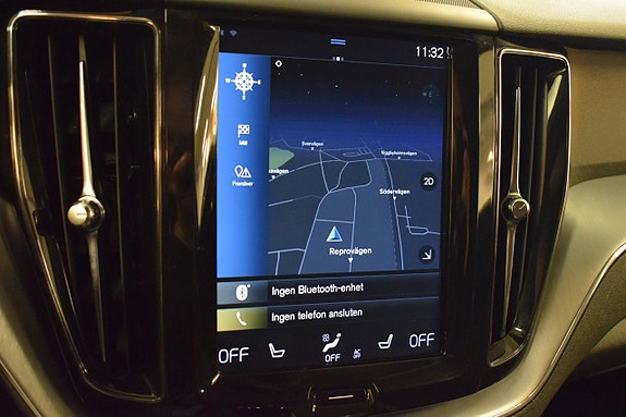 Volvo XC60 13 of 22