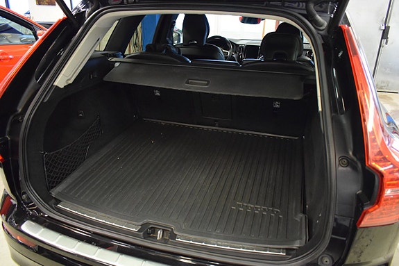Volvo XC60 18 of 22