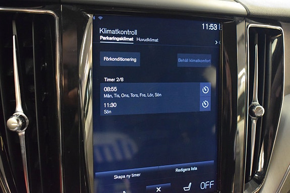 Volvo XC60 12 of 22