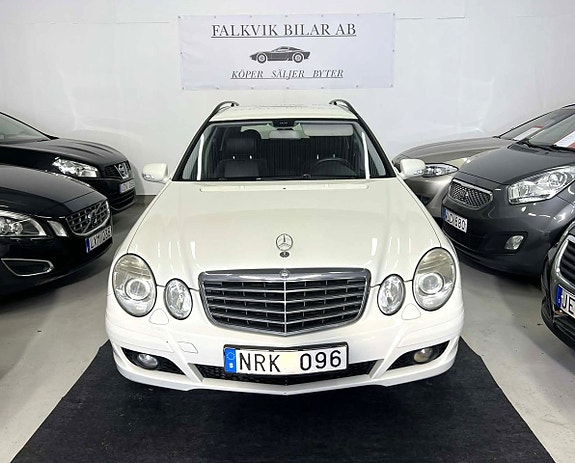 Mercedes-Benz E200 6 of 23