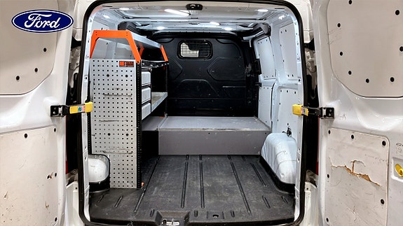 Ford Transit Custom 10 of 12