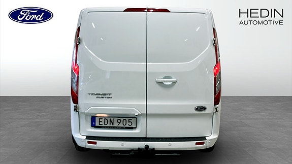 Ford Transit Custom 7 of 12