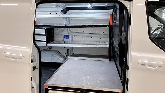 Ford Transit Custom 5 of 12