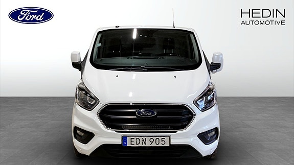 Ford Transit Custom 8 of 12