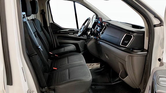 Ford Transit Custom 3 of 12