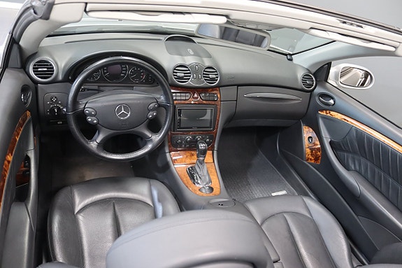Mercedes-Benz CLK200 22 of 23