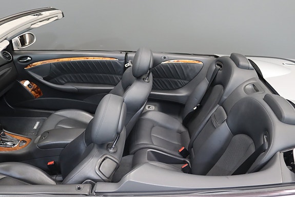 Mercedes-Benz CLK200 21 of 23