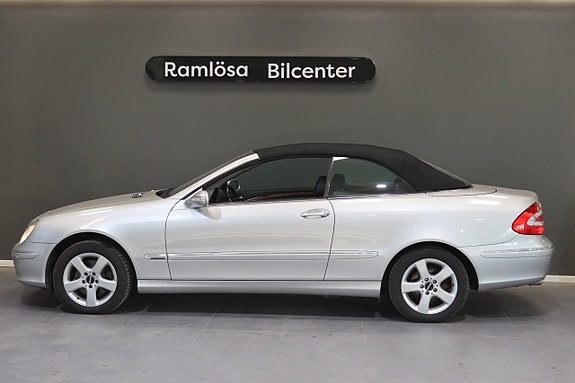 Mercedes-Benz CLK200 3 of 23
