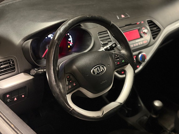 Kia Picanto 8 of 14