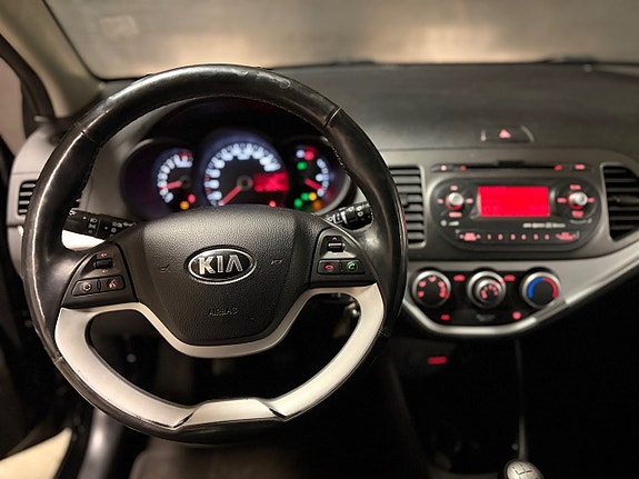 Kia Picanto 11 of 14