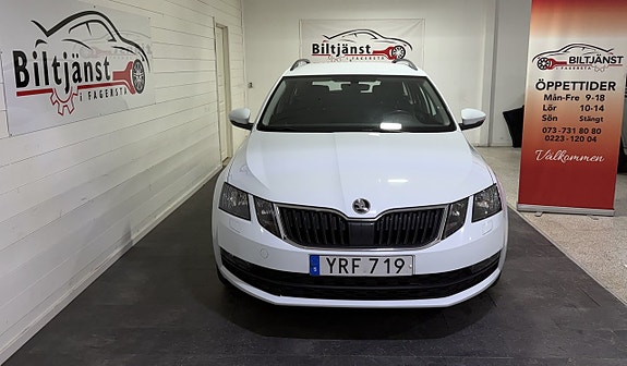 Skoda Octavia 2 of 5