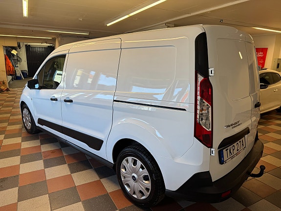 Ford Transit Connect 7 of 22