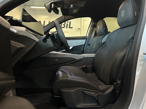 Peugeot 3008 13 of 30