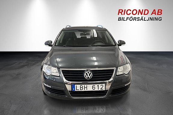 Volkswagen Passat 5 of 5