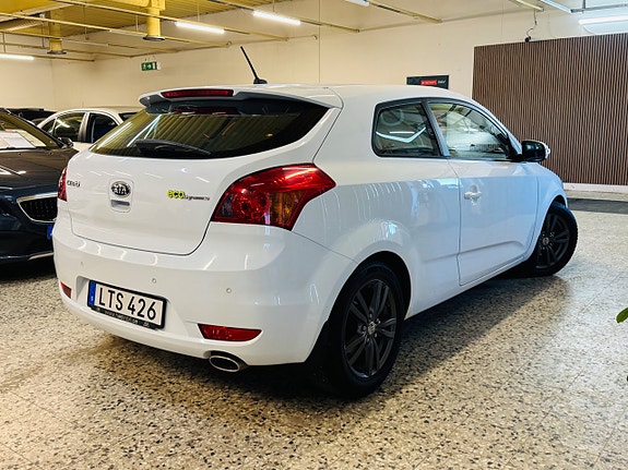 Kia ProCeed 4 of 17