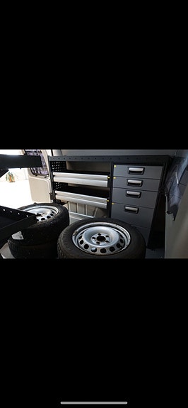 Volkswagen Caddy 5 of 5