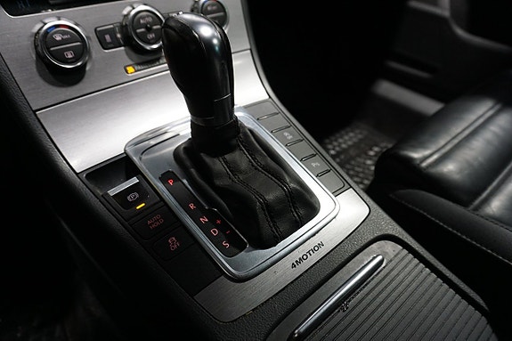 Volkswagen Passat 14 of 22