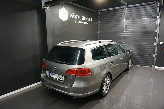 Volkswagen Passat 8 of 22