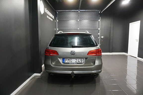 Volkswagen Passat 6 of 22