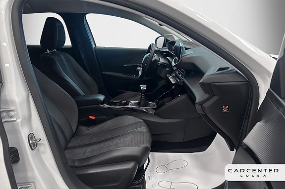 Peugeot 208 9 of 29