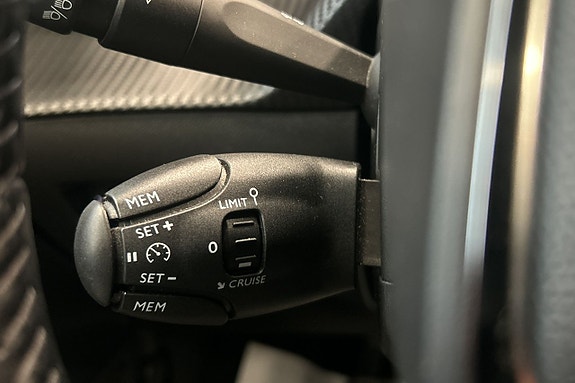 Peugeot 208 22 of 29