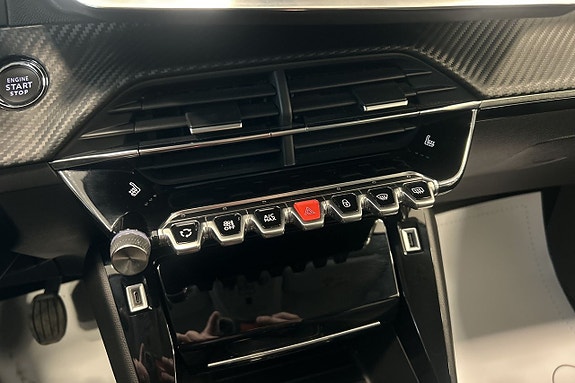 Peugeot 208 19 of 29