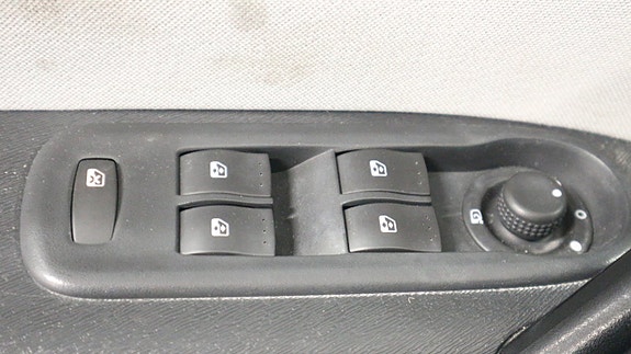 Renault Kangoo Express 18 of 28