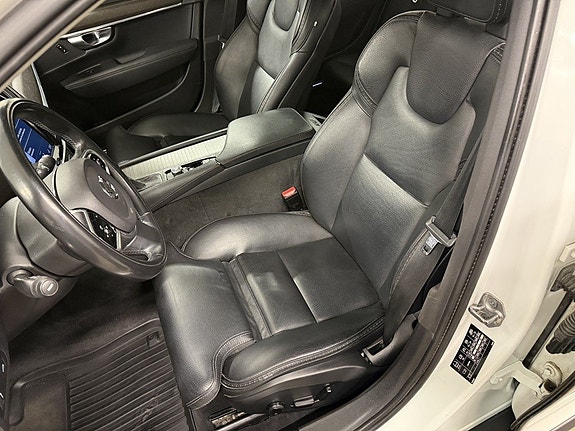 Volvo V90 Cross Country 15 of 24