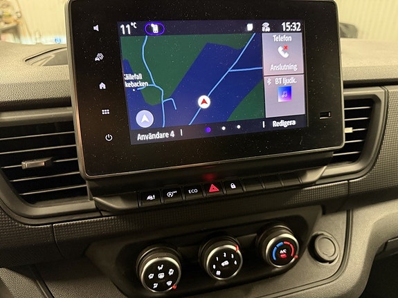 Renault Trafic 14 of 19