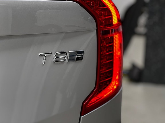 Volvo XC90 14 of 30