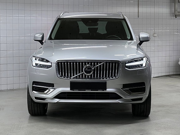 Volvo XC90 8 of 30