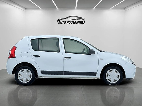 Dacia Sandero 11 of 18