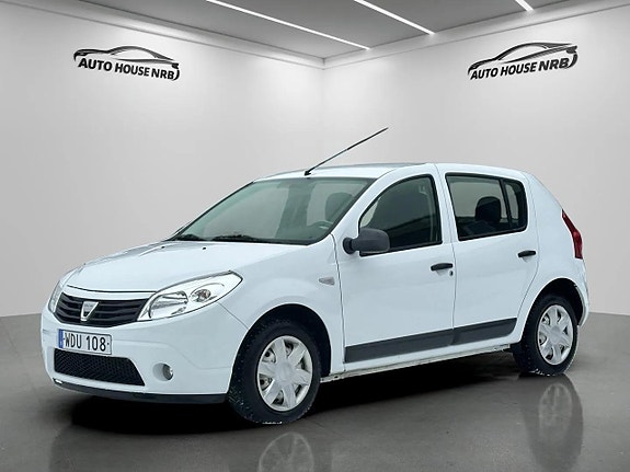 Dacia Sandero 2 of 5