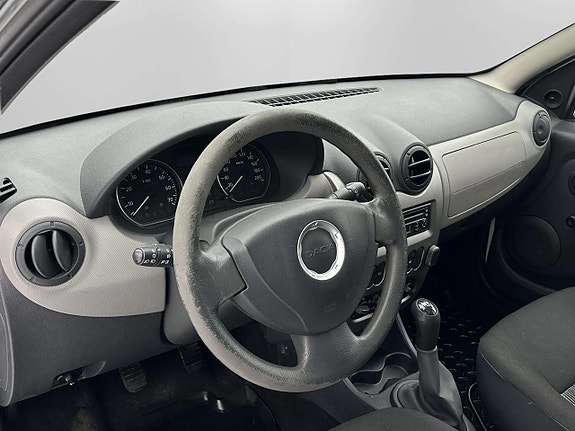 Dacia Sandero 13 of 18