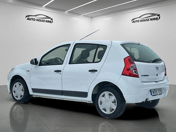 Dacia Sandero 7 of 18