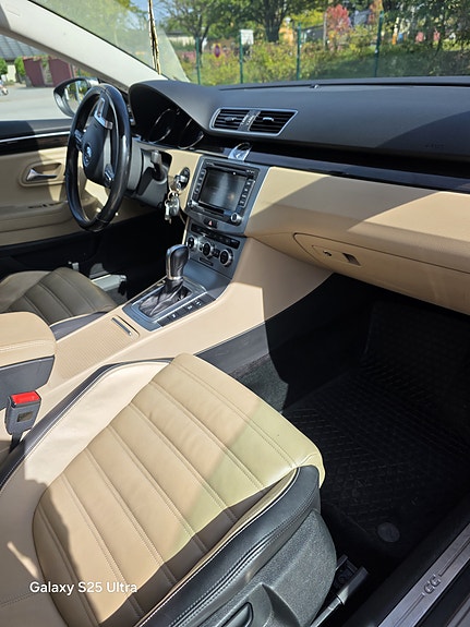 Volkswagen CC 3 of 10