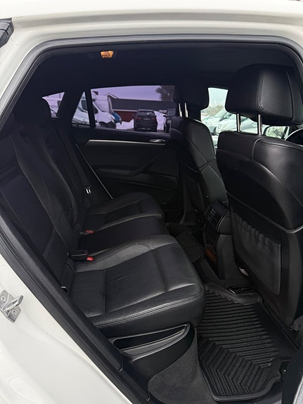 BMW X6 8 of 13