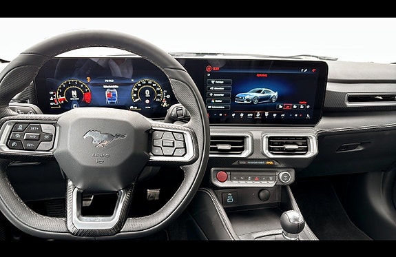Ford Mustang 5 of 16