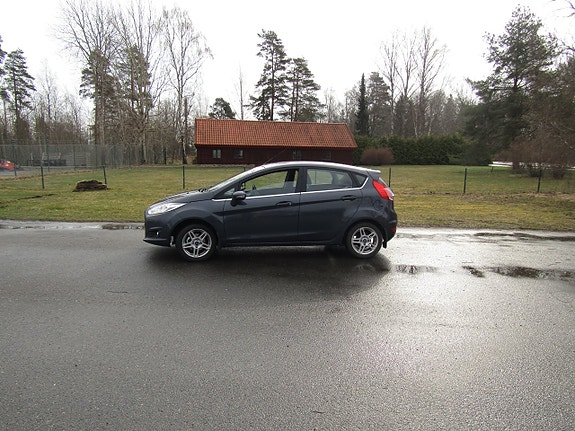 Ford Fiesta 4 of 11