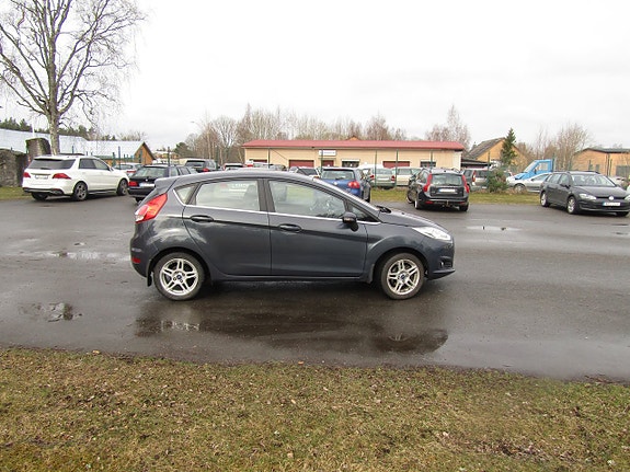Ford Fiesta 7 of 11