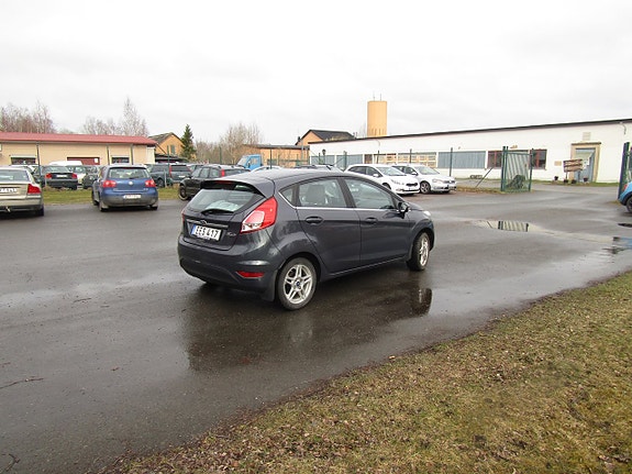 Ford Fiesta 6 of 11