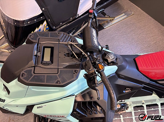 Ski-Doo Freeride STD 850 E-TEC 3 of 5
