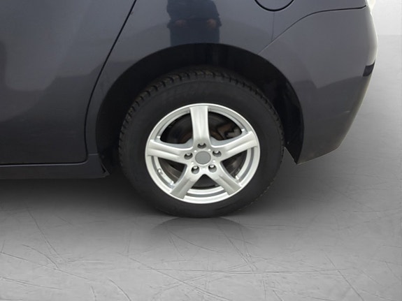 Toyota Verso 25 of 30