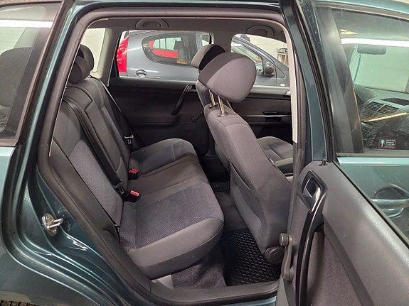 Volkswagen Polo 12 of 14