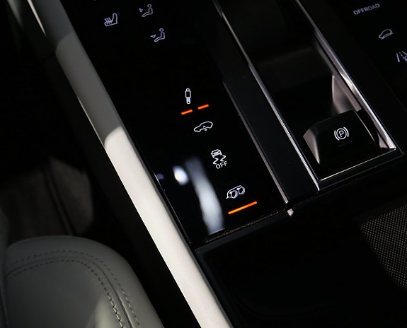 Porsche Macan GTS 16 of 30