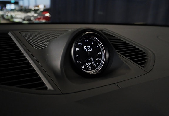 Porsche Macan GTS 12 of 30