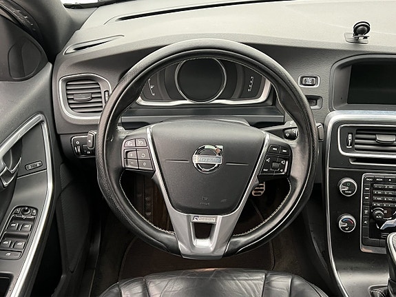 Volvo S60 13 of 27