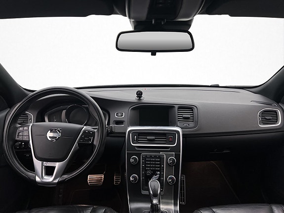 Volvo S60 14 of 27