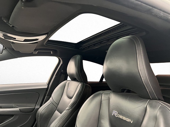 Volvo S60 12 of 27